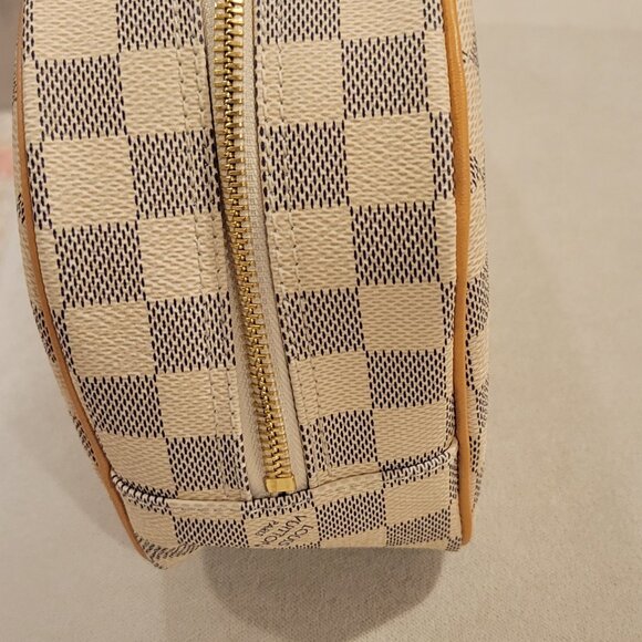 Louis Vuitton Damier Azur Toiletry Bag - Picture 5 of 7